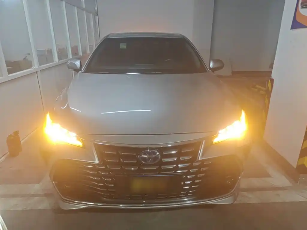 Toyota Avalon — миниатюра 3