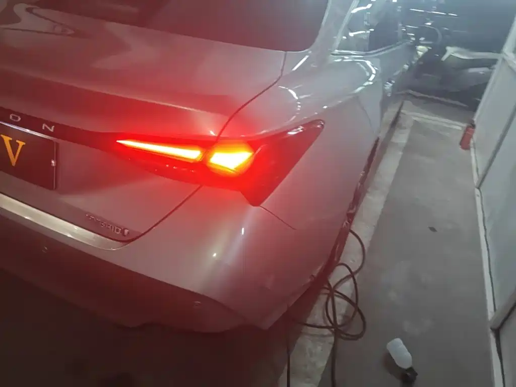 Toyota Avalon — миниатюра 8