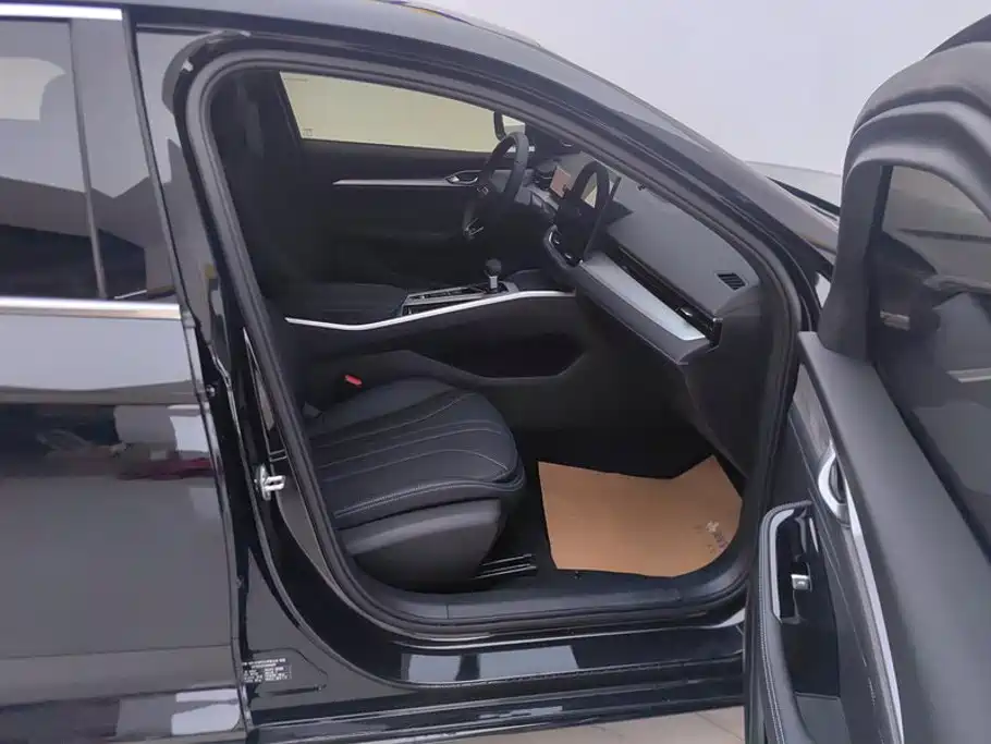 Geely Preface 2025 1.5TD