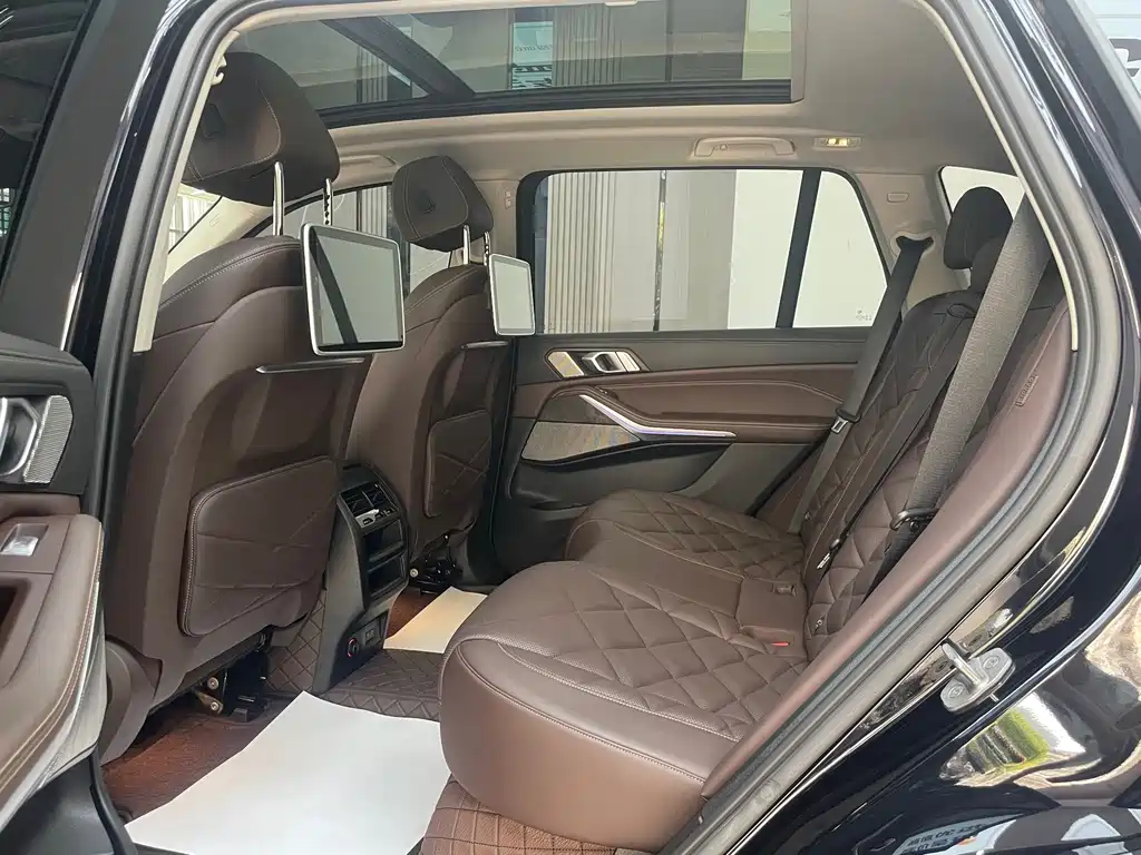 BMW X5 — миниатюра 11