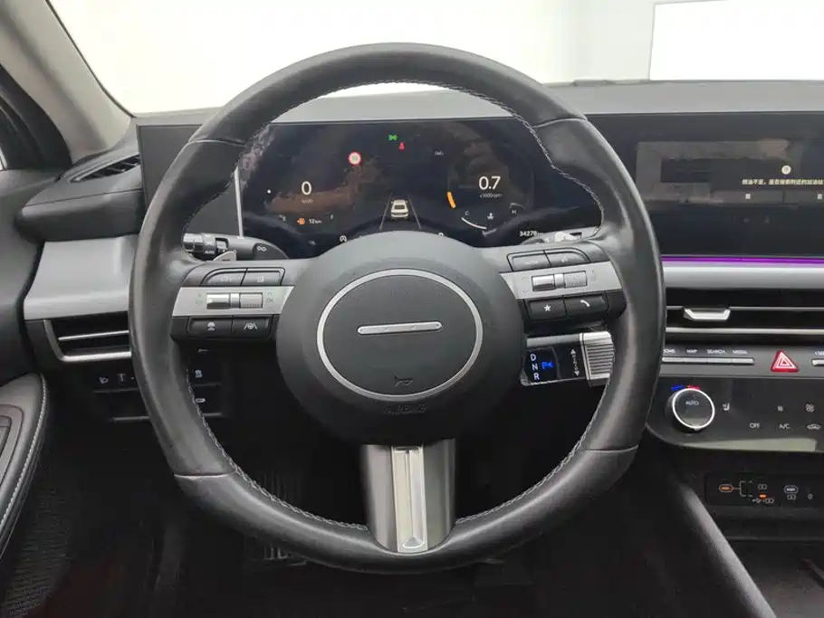 Hyundai Sonata — миниатюра 15