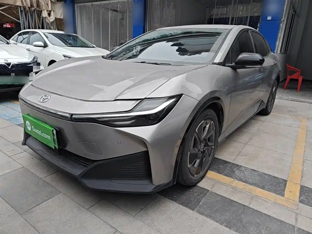 Toyota bZ3 2025
