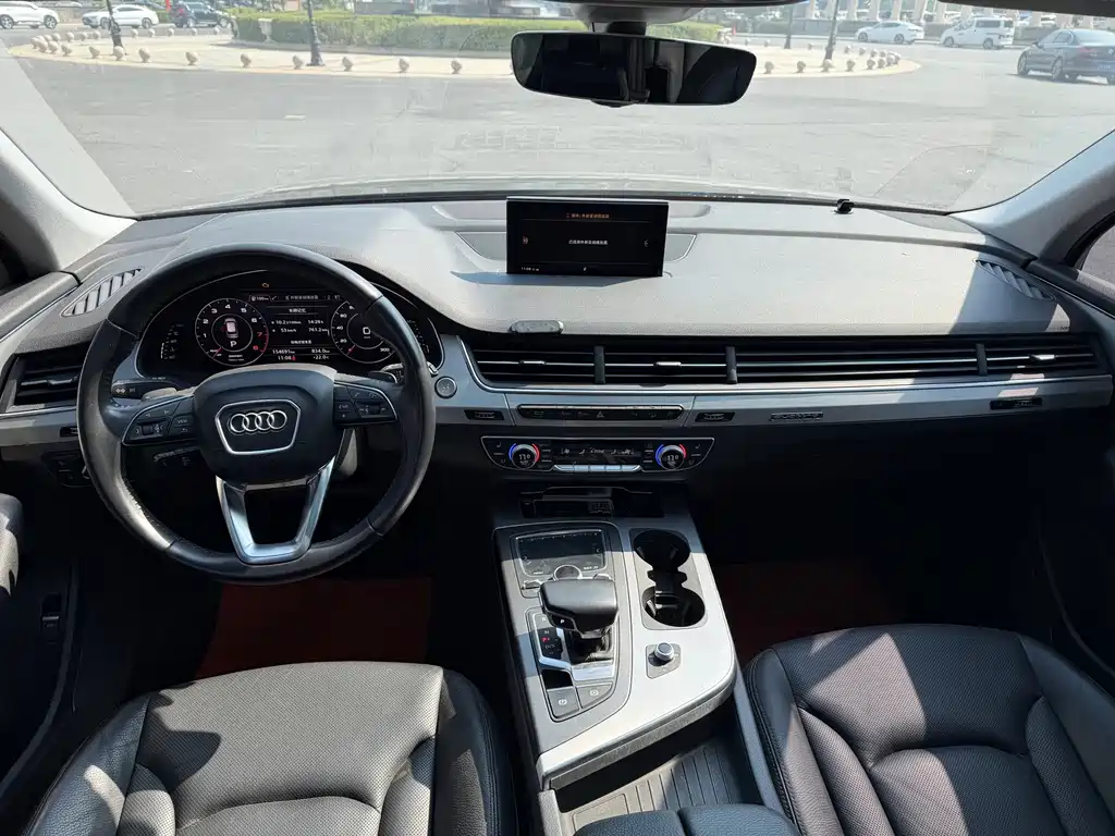 Audi Q7 — миниатюра 10