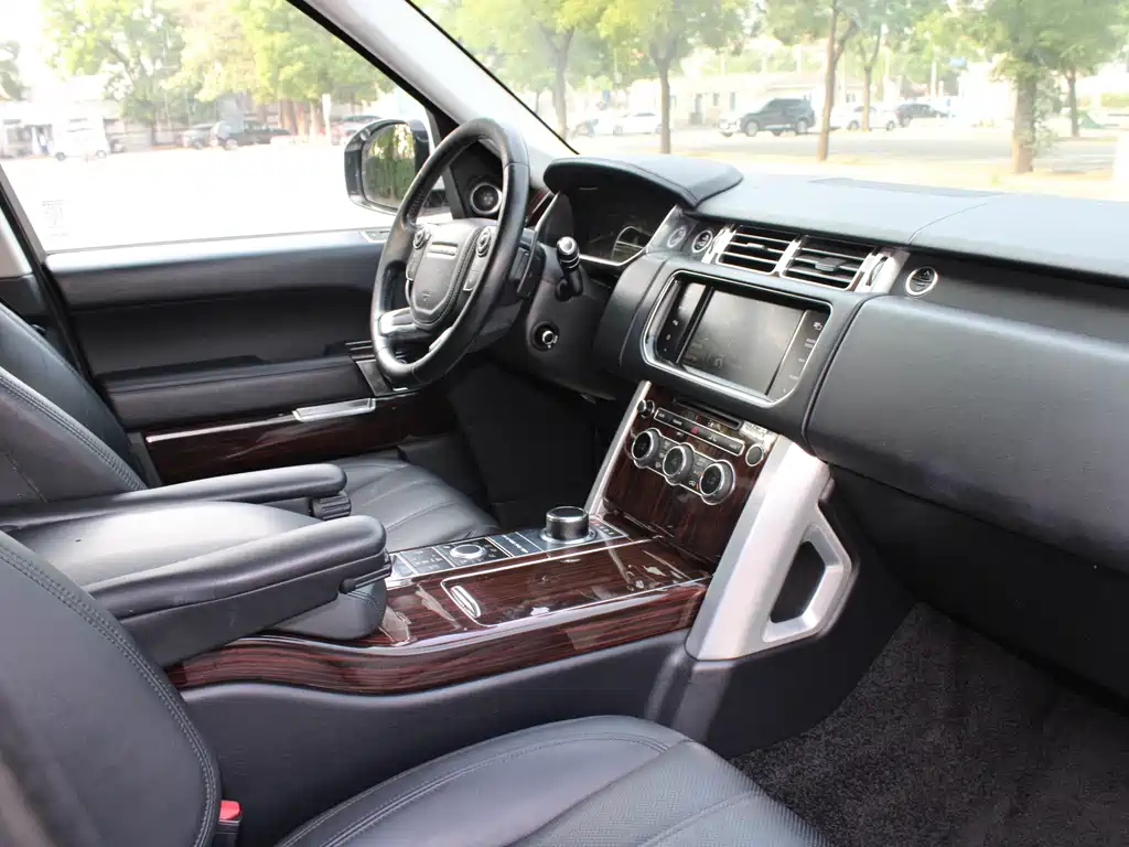 Land Rover Range Rover 2013 NA 5.0 V8 Vogue SE