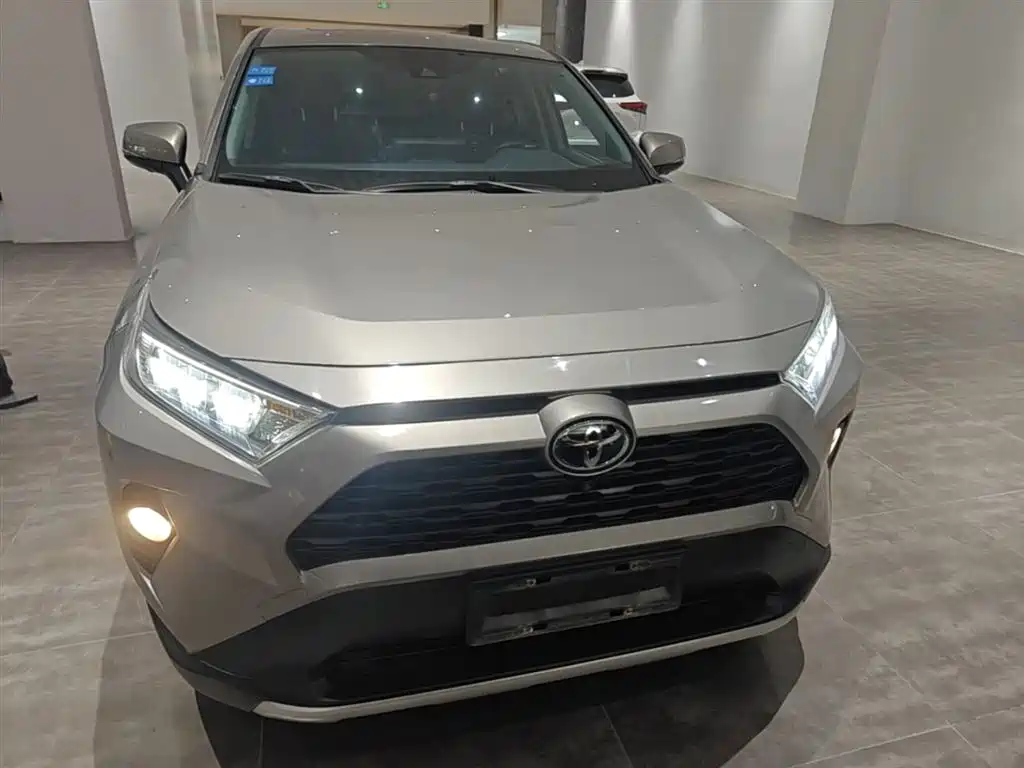 Toyota RAV4 2021 2.0L CVT