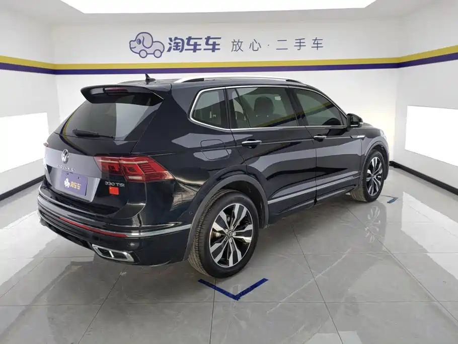 Volkswagen Tiguan L L 2022 330TSI AT R-Line
