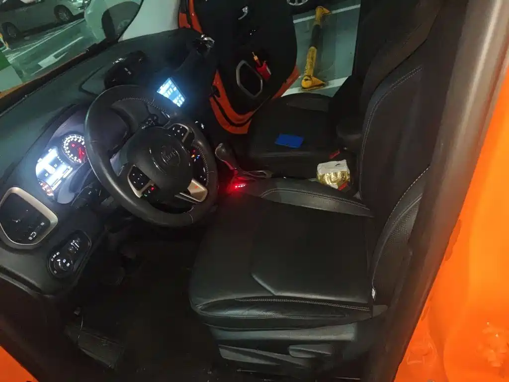 Jeep Renegade — миниатюра 11
