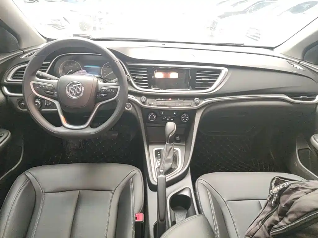 Buick Excelle — миниатюра 10