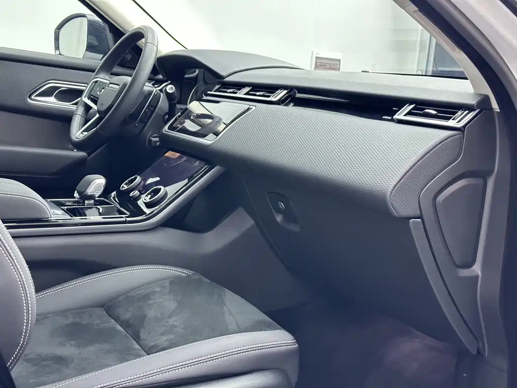 Land Rover Velar — миниатюра 15