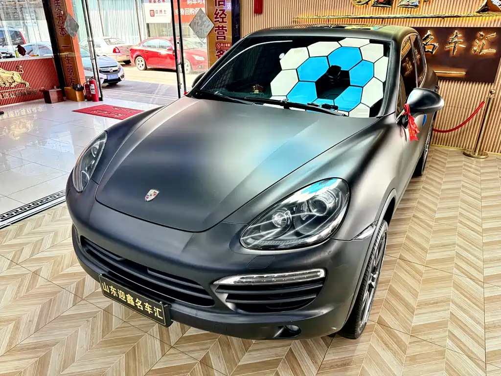 Porsche Cayenne — миниатюра 6