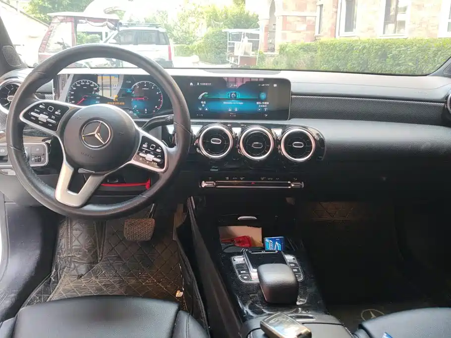 Mercedes-Benz A-Class — миниатюра 12