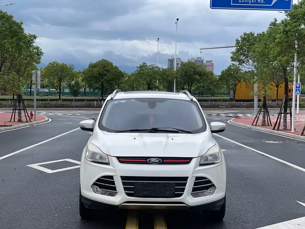 Ford Kuga — миниатюра 2