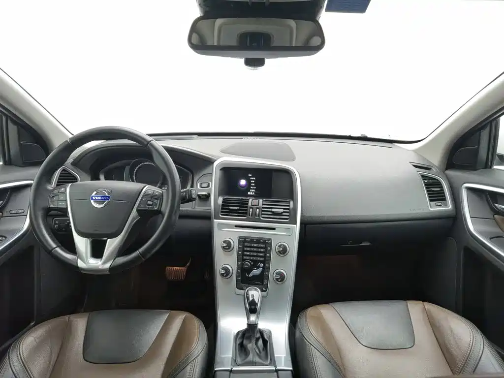Volvo XC60 — миниатюра 5