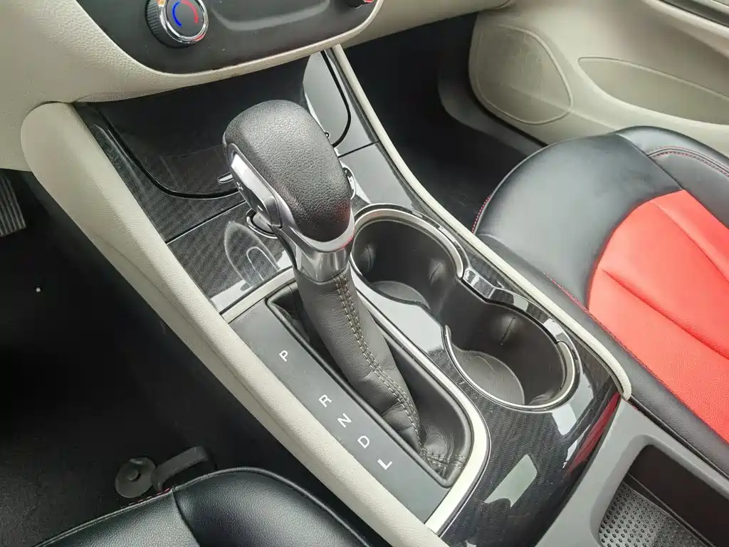 Buick Verano — миниатюра 13