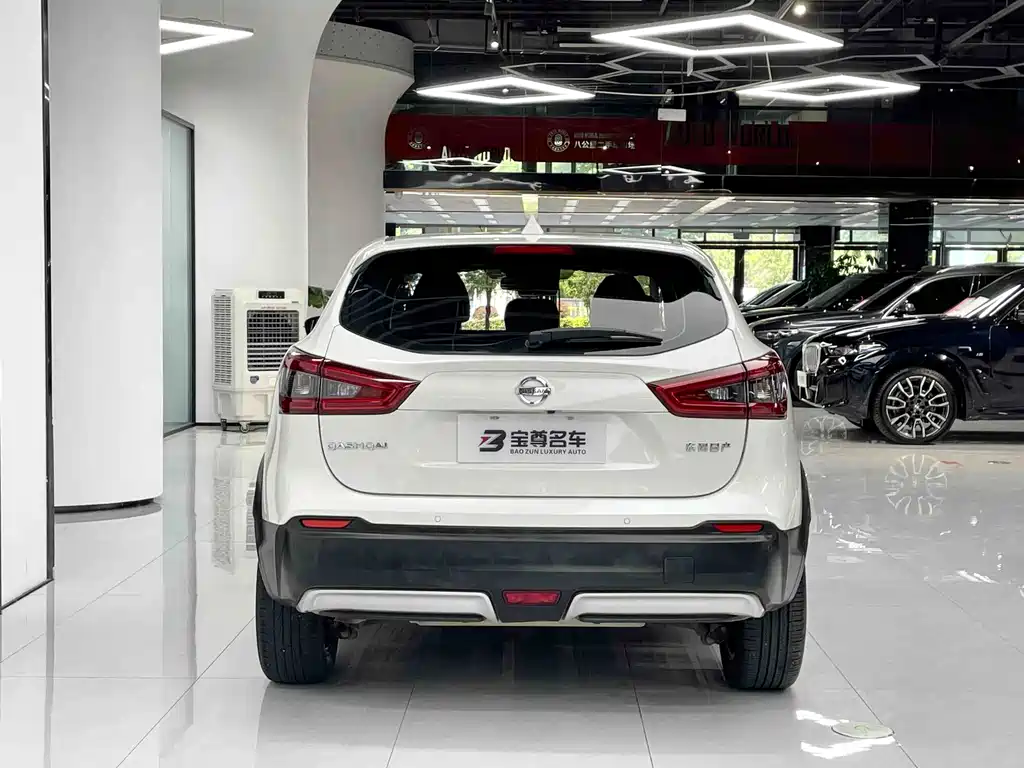 Nissan Qashqai — миниатюра 10