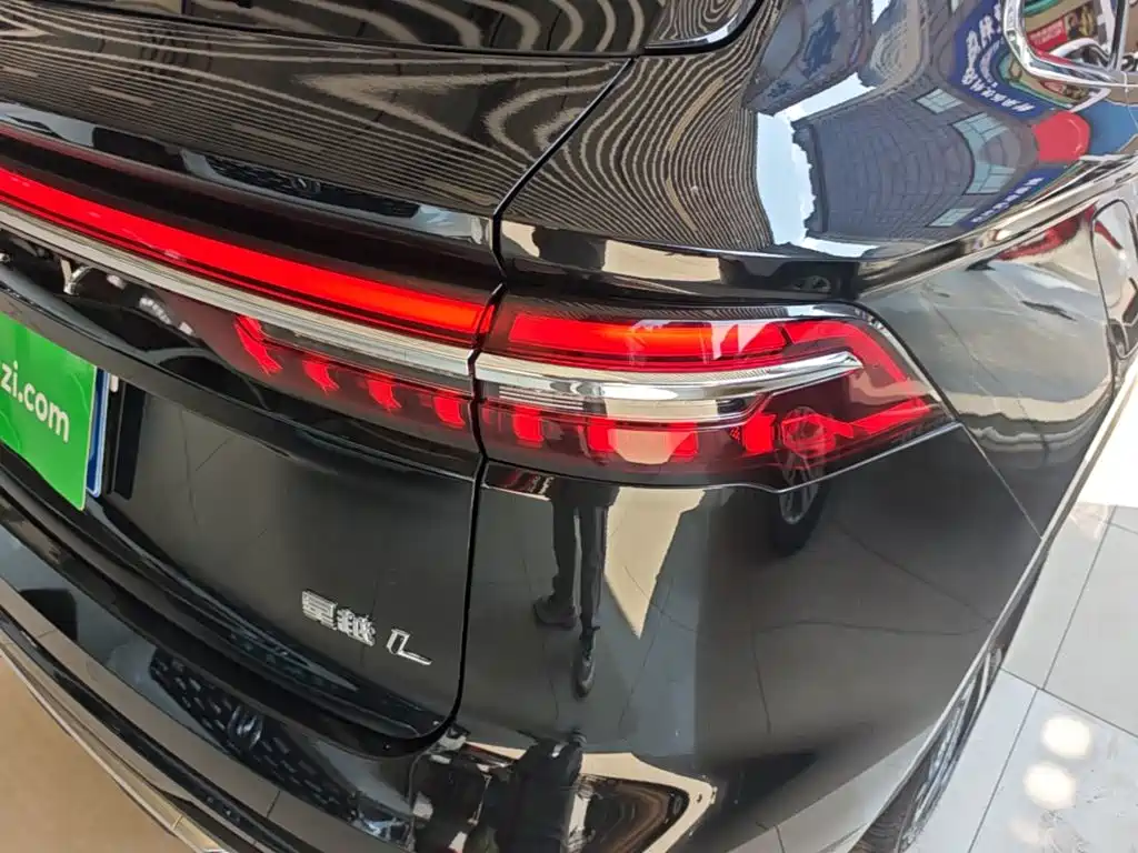 Geely Xingyue L — миниатюра 8
