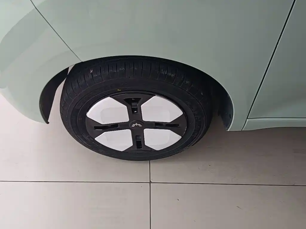 Wuling MINIEV — миниатюра 23
