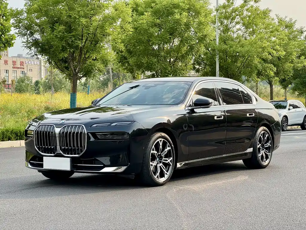 BMW 7 Series 2024