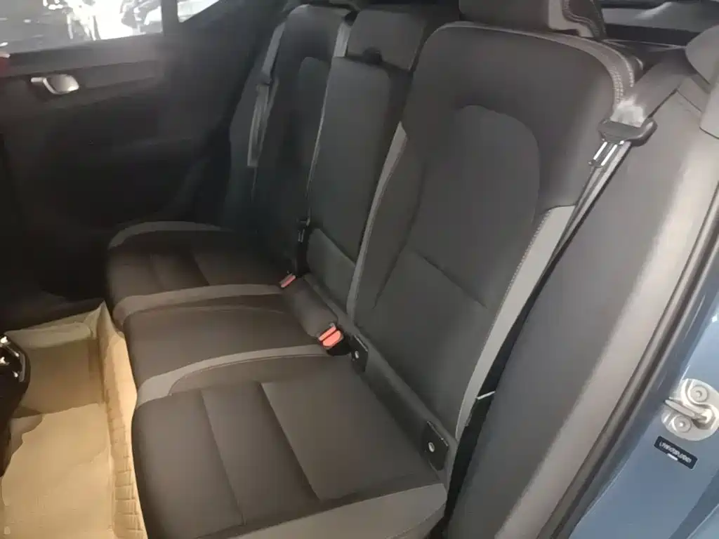Volvo XC40 — миниатюра 17