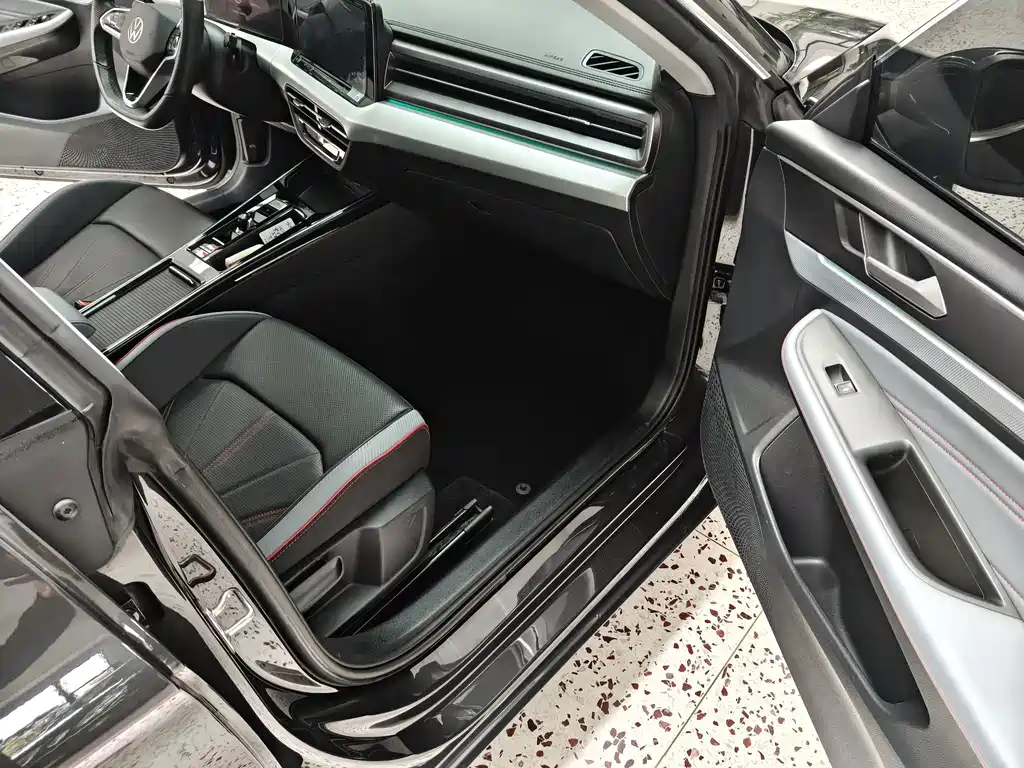 Volkswagen Lamando — миниатюра 15