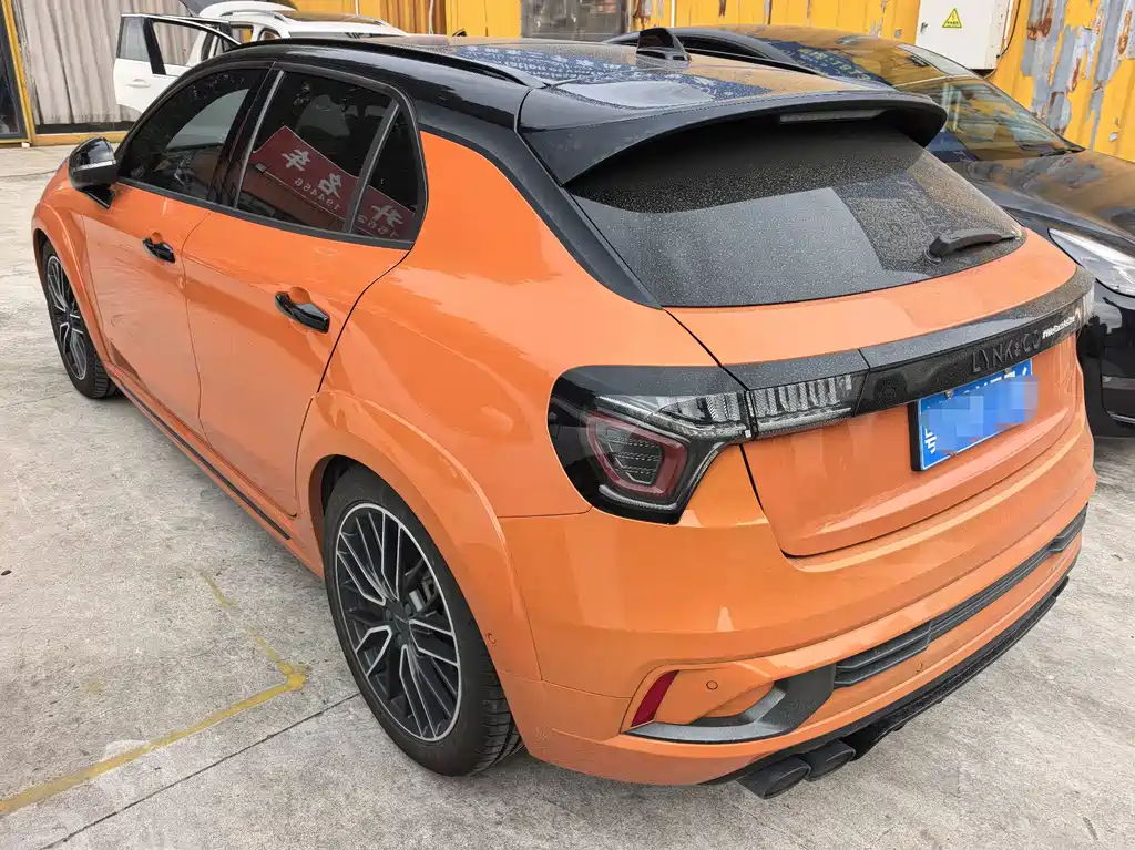 Lynk & Co 02 Hatchback — миниатюра 6