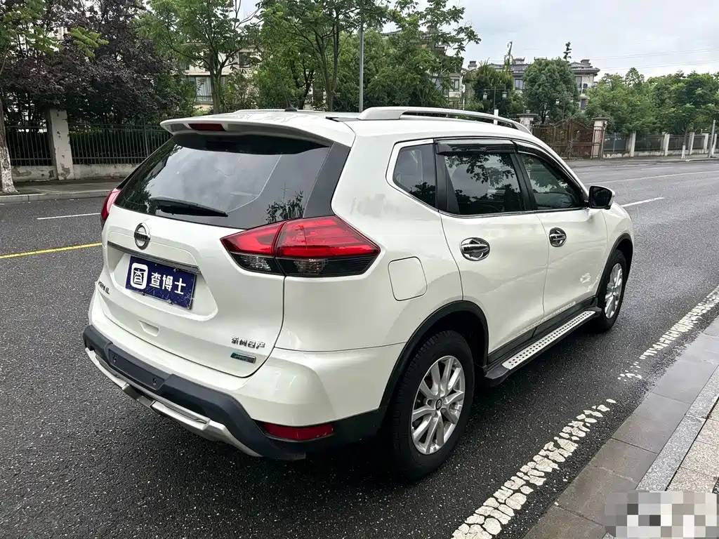 Nissan X-Trail — миниатюра 5