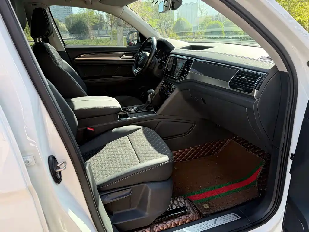 Volkswagen Teramont — миниатюра 7