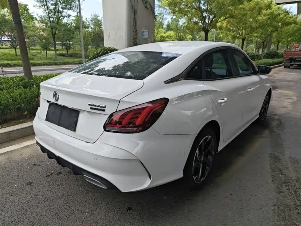 MG MG5 — миниатюра 7