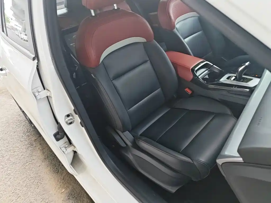 MG MG5 — миниатюра 25