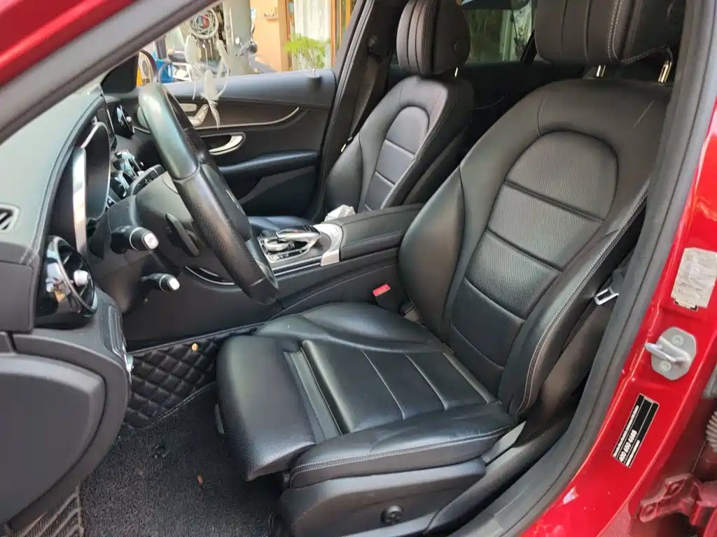 Mercedes-Benz C-Class — миниатюра 11