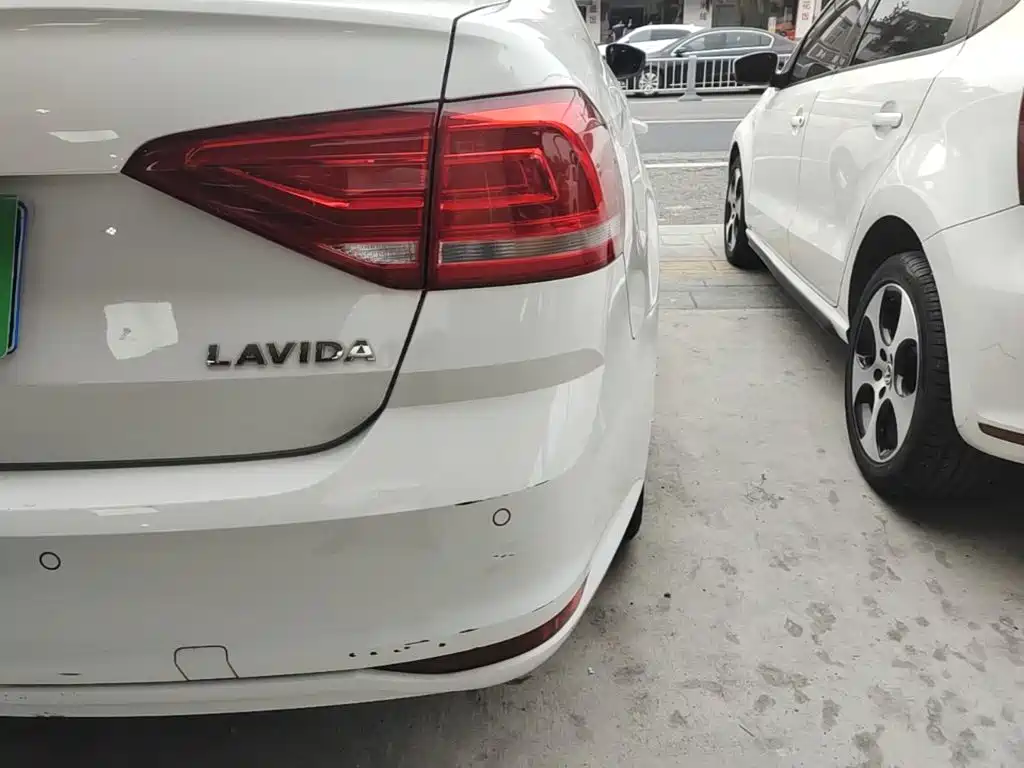Volkswagen Lavida — миниатюра 8