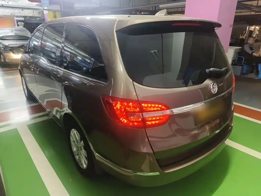 Buick GL8 — миниатюра 5
