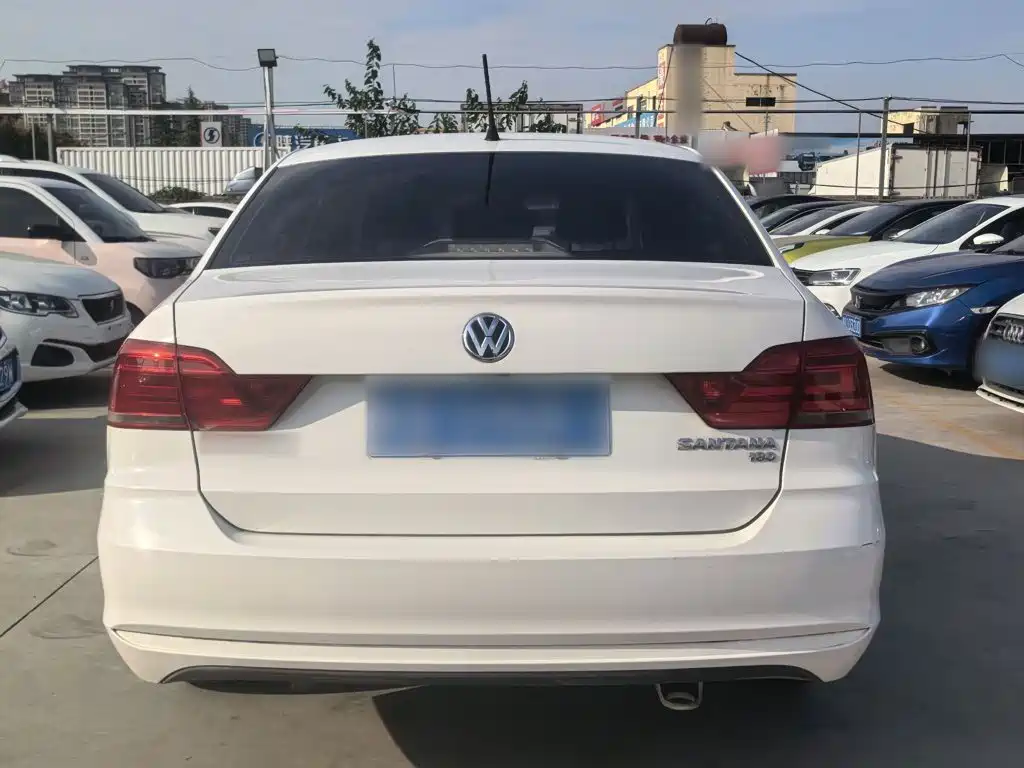 Volkswagen Santana — миниатюра 6