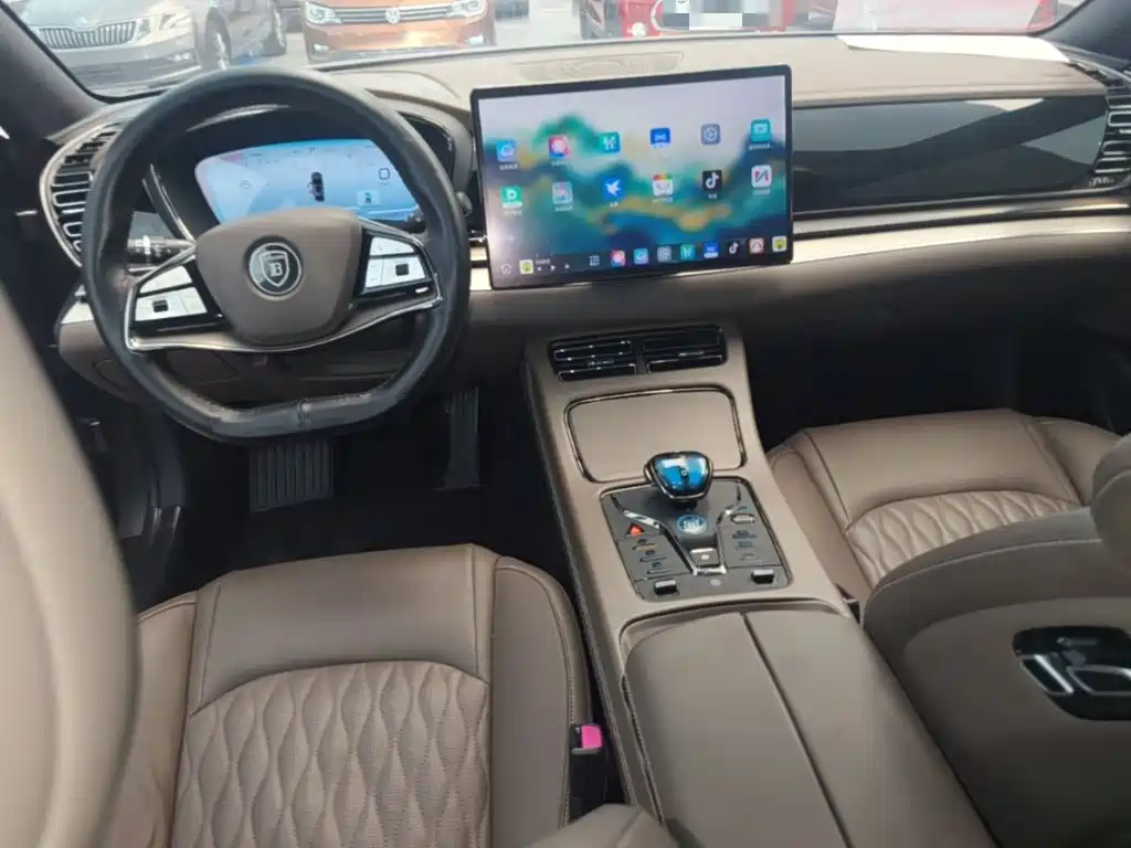 BYD Han — миниатюра 10