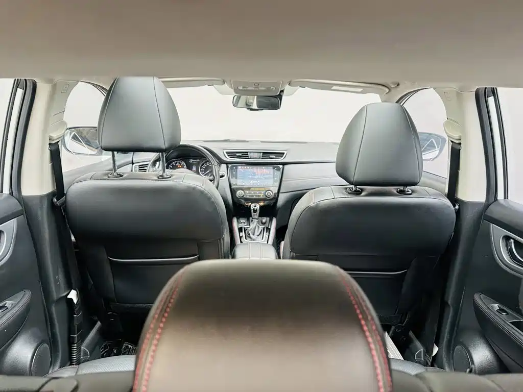 Nissan Qashqai — миниатюра 13