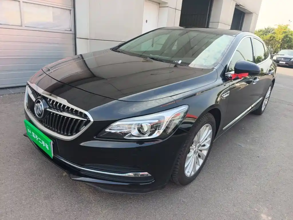 Buick LaCrosse — миниатюра 2