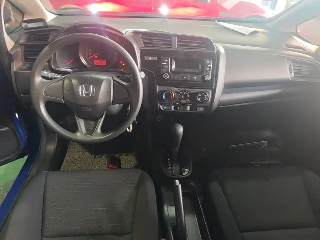 Honda Fit — миниатюра 10