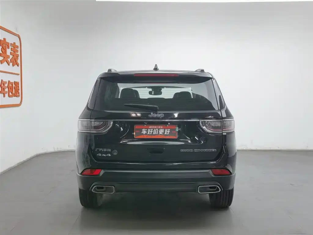 JEEP GRAND COMMANDER