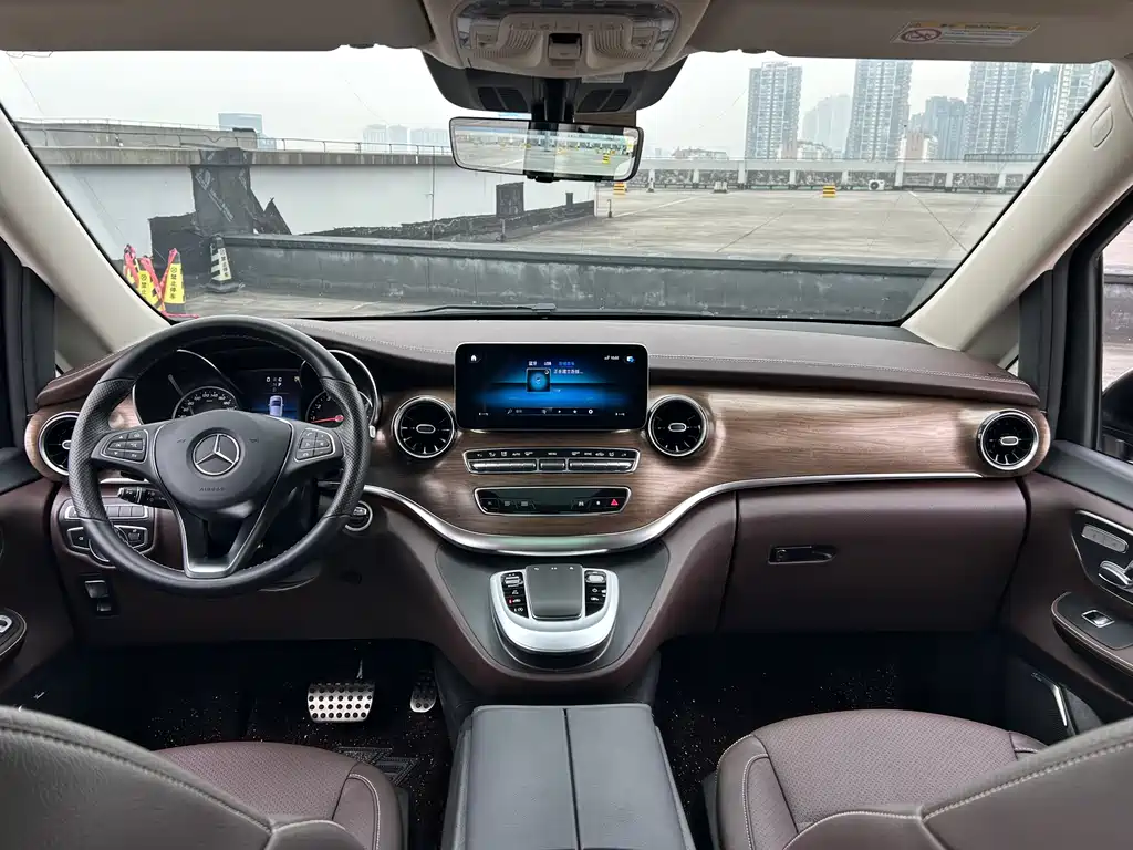 MERCEDES-BENZ V CLASS