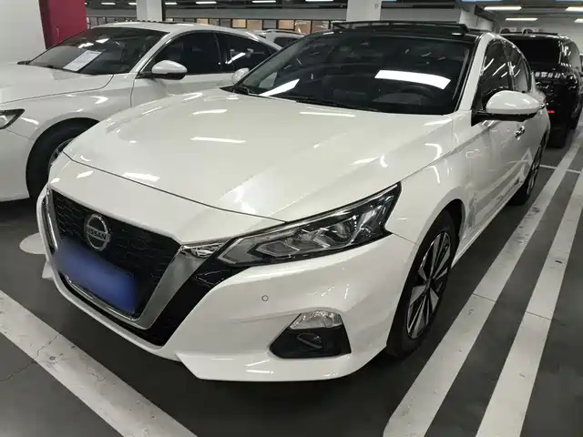 NISSAN TEANA
