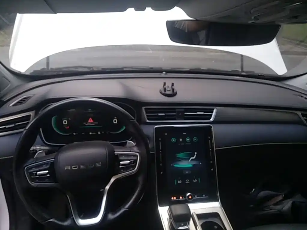 Roewe RX5 New Energy — миниатюра 10