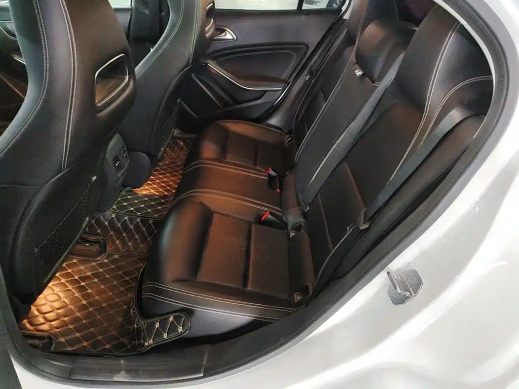 Mercedes-Benz GLA — миниатюра 17