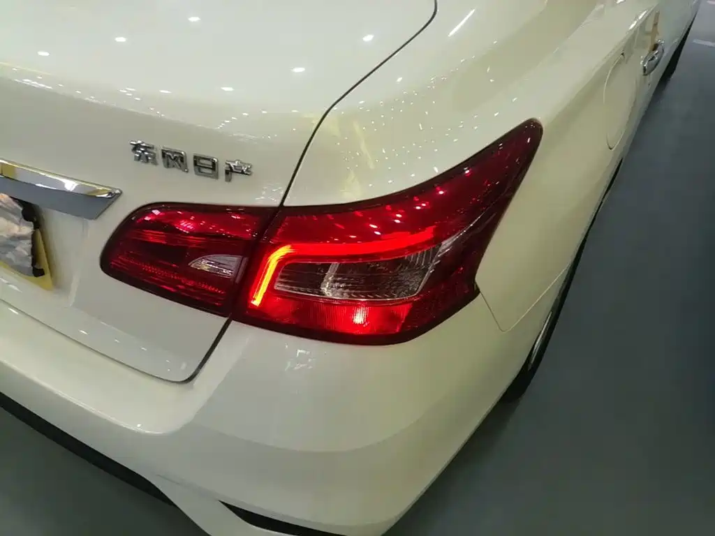 Nissan Sylphy — миниатюра 8