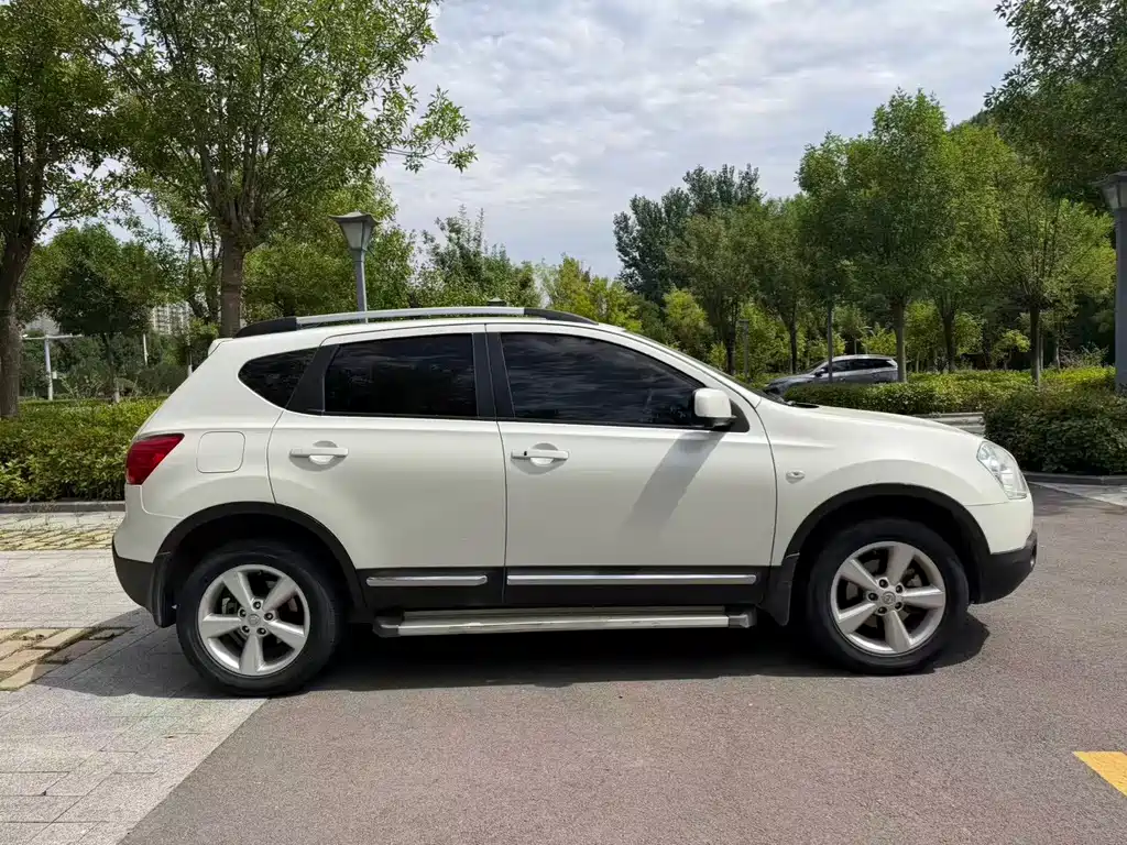 Nissan Qashqai — миниатюра 7