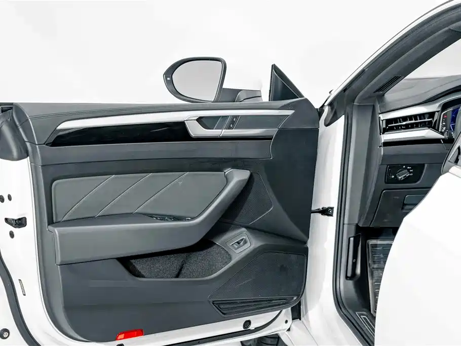 Volkswagen CC — миниатюра 15