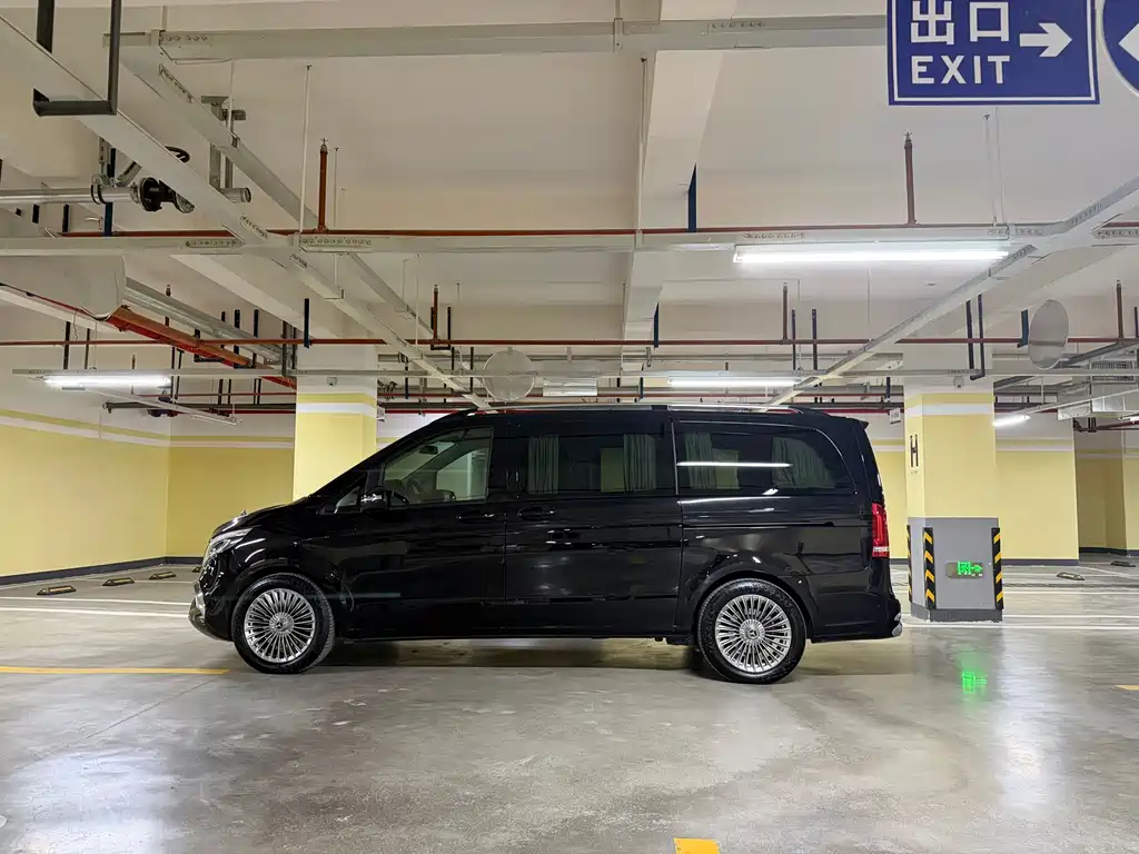 MERCEDES-BENZ V CLASS