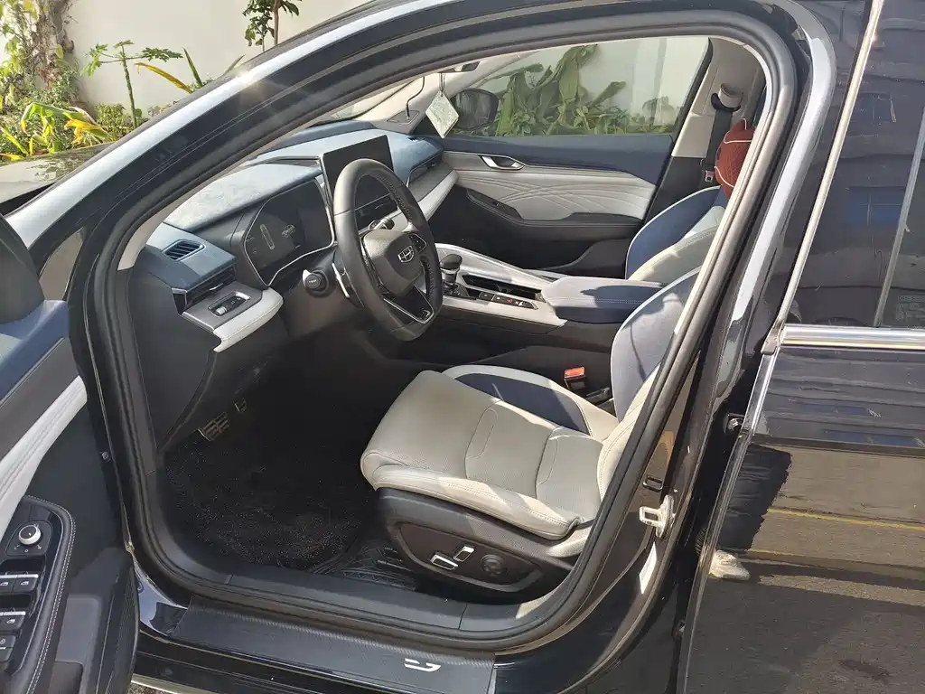 GEELY AUTOMOBILE XINGRUI