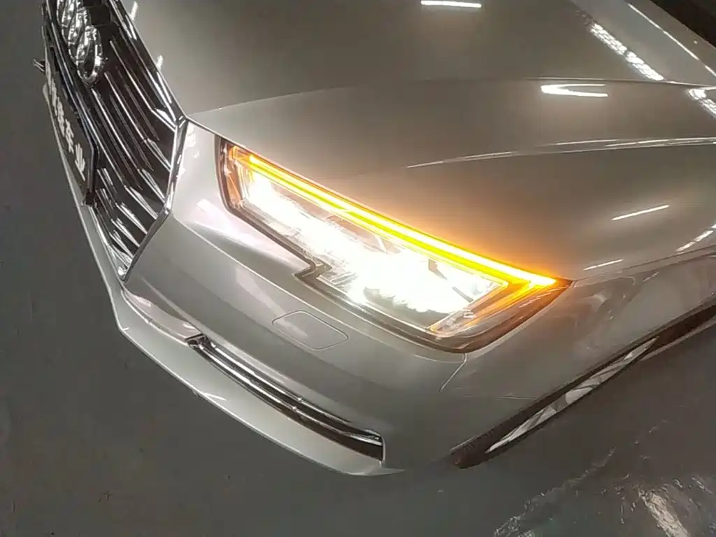 Audi A4L — миниатюра 24