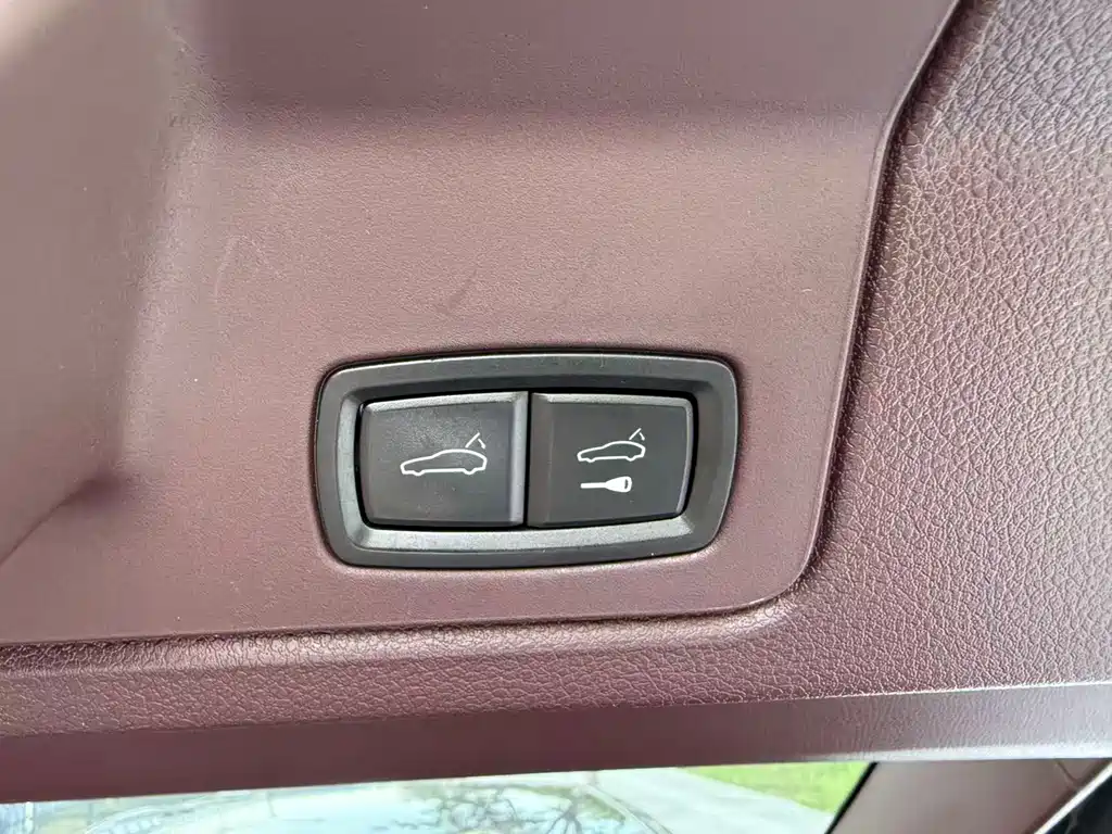 Porsche Panamera — миниатюра 7