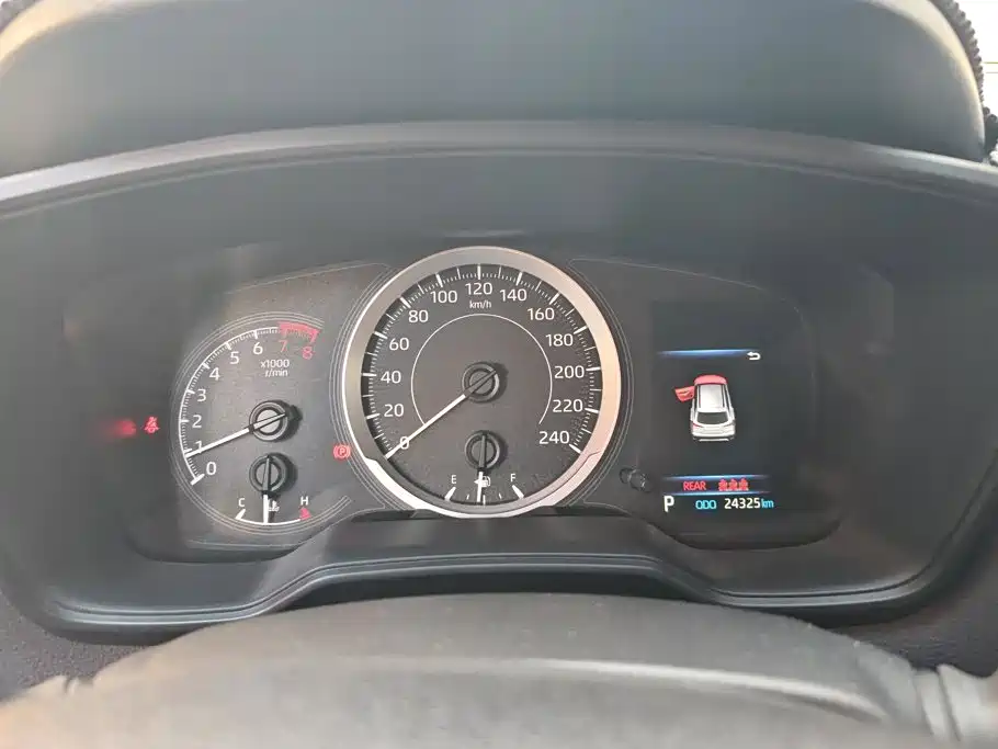Toyota Corolla Cross — миниатюра 13